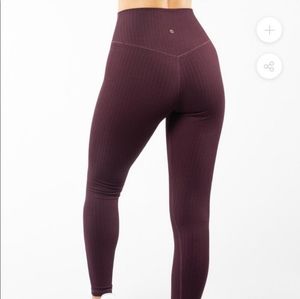 BUFFBUNNY Demand leggings